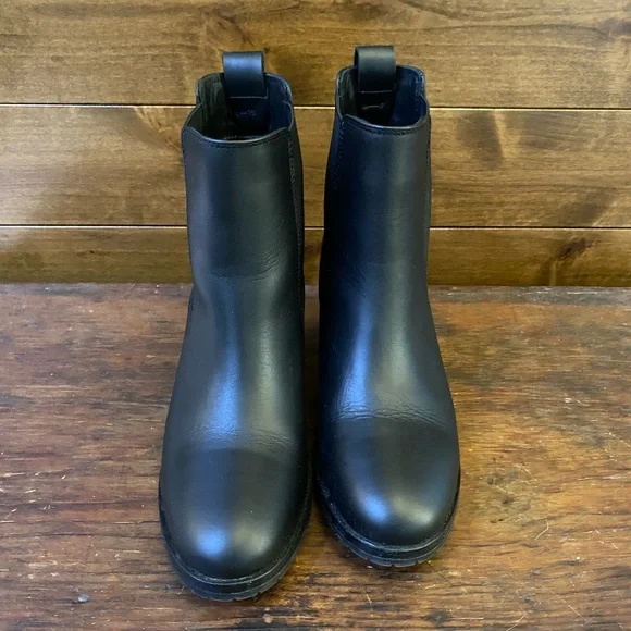 NISOLO Chelsea Boot - worn 2x only!! - Picture 4 of 7